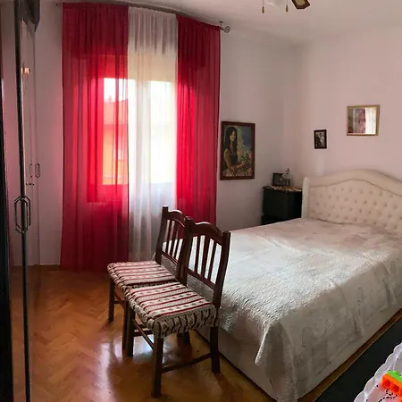 Apartment Opera *